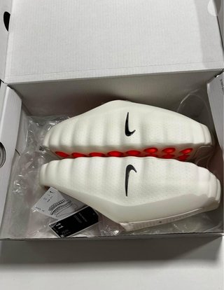 Nike Mind 001