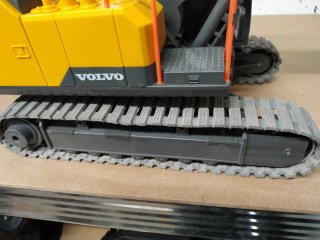 Retroexcavadora RC Volvo EC160E Carson