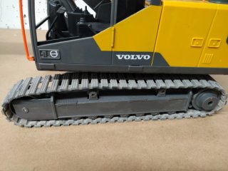 Retroexcavadora RC Volvo EC160E Carson