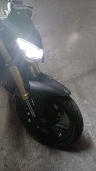 Keeway SRK 125cc Negra y Verde