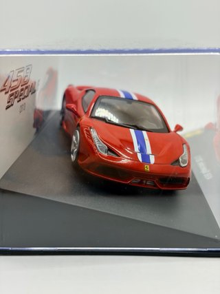 Ferrari 458 Speciale 2013 1:43