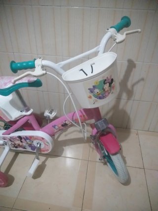 Bicicleta infantil con diseño de Minnie Mouse