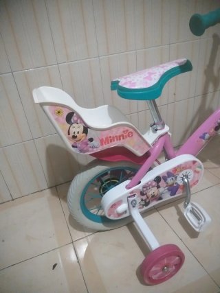 Bicicleta infantil con diseño de Minnie Mouse