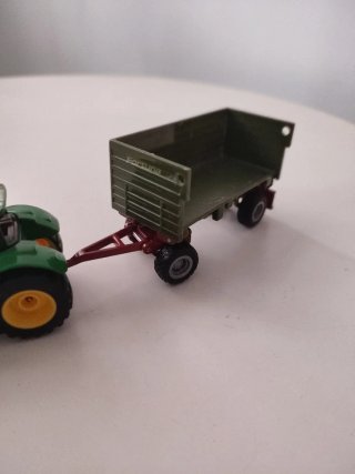 Siku tractor con remolque