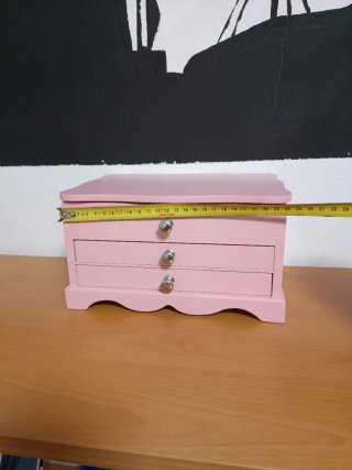 Joyero rosa con espejo y cajones