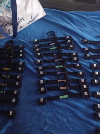 Perchas de plástico con pinzas (pack)