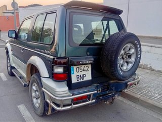 Mitsubishi Montero 1996