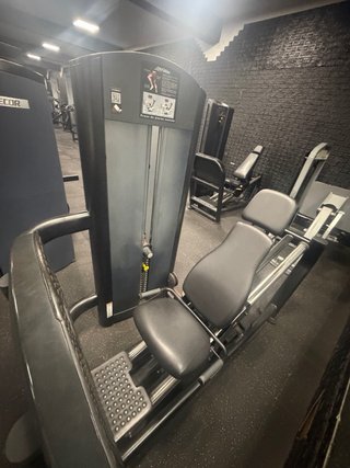 Prensa de Piernas Life Fitness