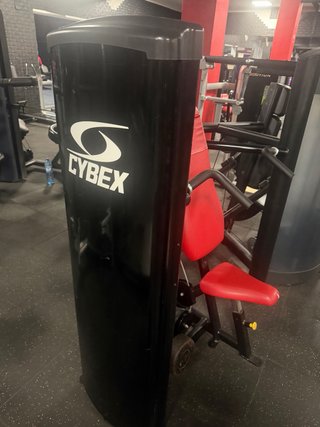 Press de Hombro Cybex VR1