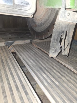Mesa cortadora de materiales de construcción