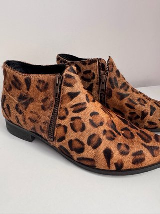 Botines Animal Print Marrones y Negros piel
