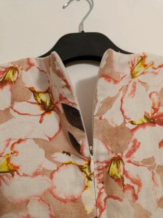 Vestito floreale beige e rosa