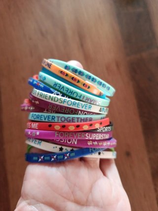 Pulseras infantiles multicolor
