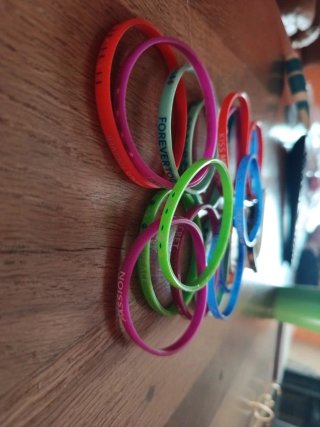 Pulseras infantiles multicolor