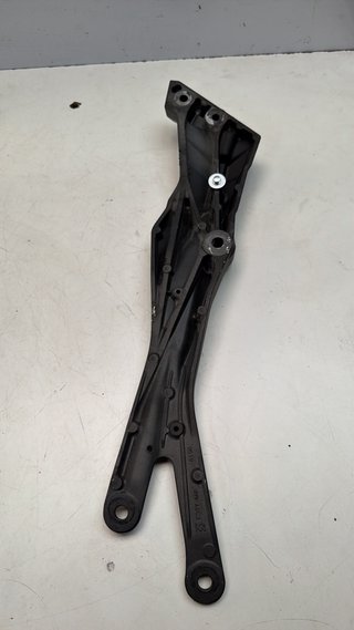 Soporte Lateral Motor Izquierdo de Kawasaki Z800 de 2016 32190068318R