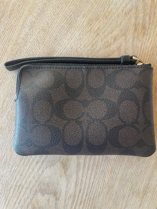 Monedero Coach