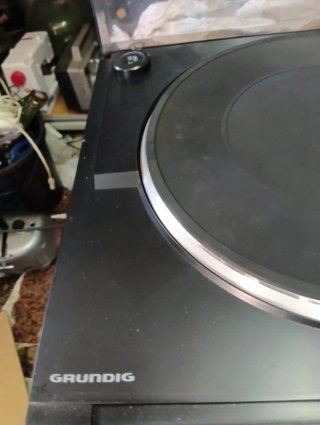 Solo venta persona Tocadiscos Grundig Negro