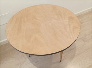 Mesa auxiliar nórdica Mid Century