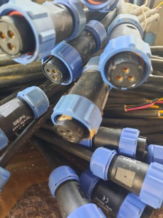 Stock 40 Cavi Professionali WEIPU SP21