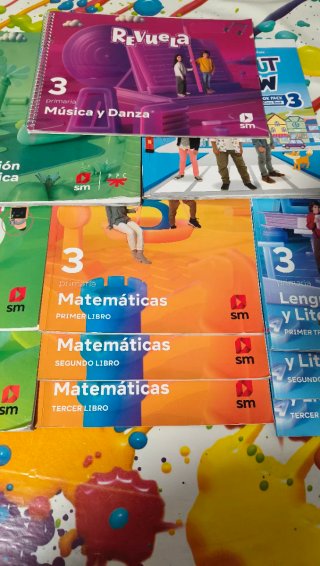 Libros tercero primaria SM e inglés Oxford