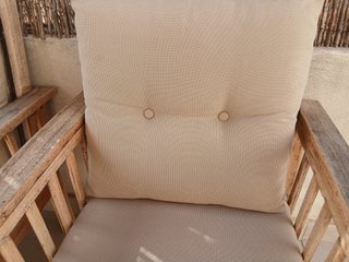 Butaca de jardín madera y tela beige