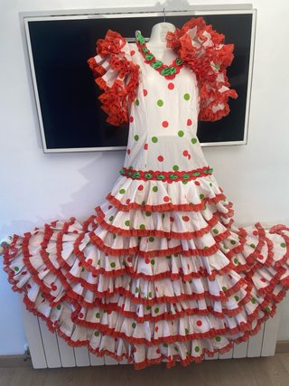 134 Vestido de gitana con lunares