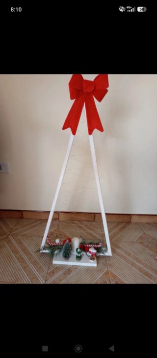 Albero di Natale in Legno Decorato
