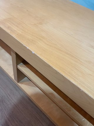 Mueble TV madera con ruedas Negociable.