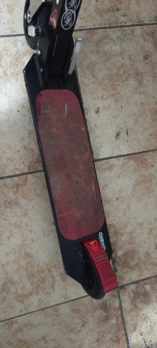 2 Patinetes Plegables Rojos