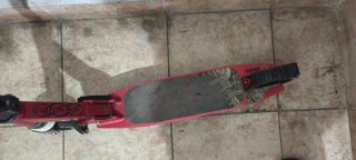 2 Patinetes Plegables Rojos