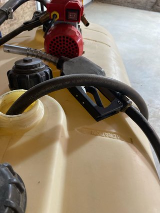 Depósito gasoil 1000L con motor