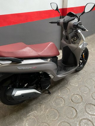 Sym Symphony ST 125 gris/rojo 2023