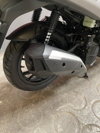 Sym Symphony ST 125 gris/rojo 2023