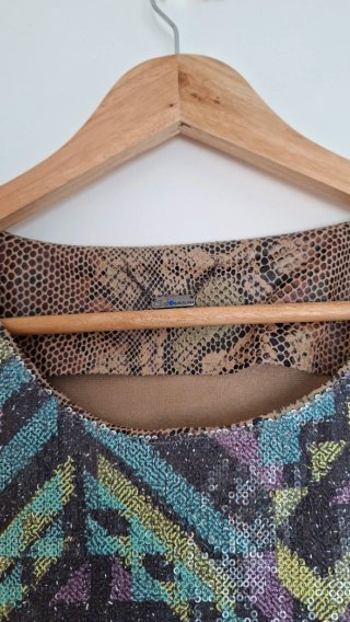 Vestido Custo estampado lentejuelas y serpiente