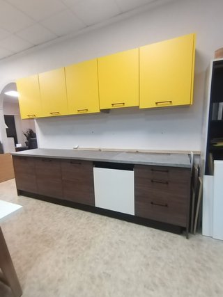 Cocina modular con encimera de piedra