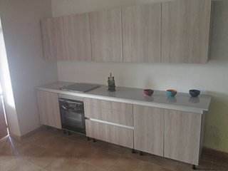 Cocina modular con encimera de piedra