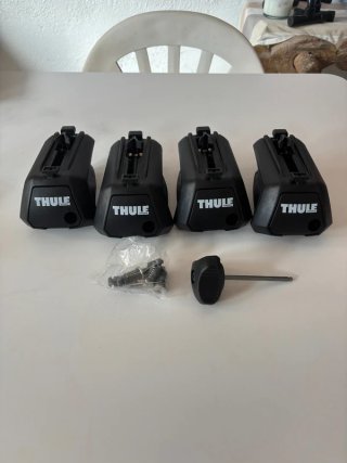 Thule 7104 Pies EVO Raised Rail