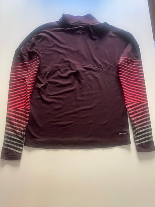 Camiseta técnica Nike manga larga