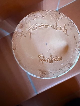 Vaso dipinto a mano in Puglia