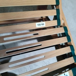 Cama 105cm con somier articulado y mesillas