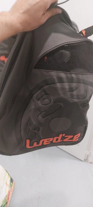 Tabla Snowboard Quechua con Funda, Botas, casco +