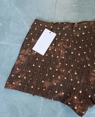 Shorts Zara con lentejuelas