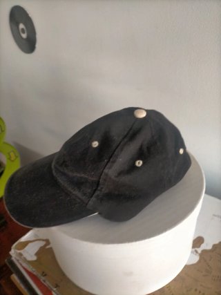 Gorra infantil negra