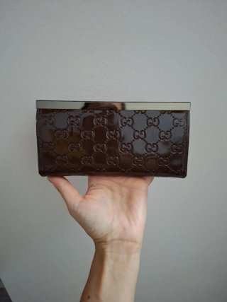 Portafoglio tipo Gucci marrone lucido