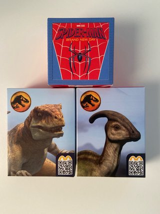 Juguetes Happy Meal Spider-Man y Jurassic World