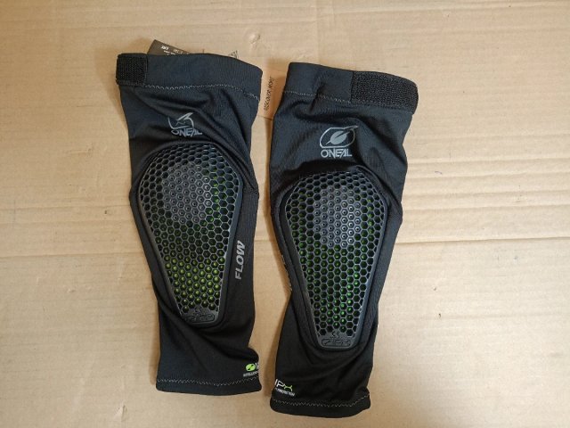 Coderas Oneal Flow Talla L (DEFECTO)