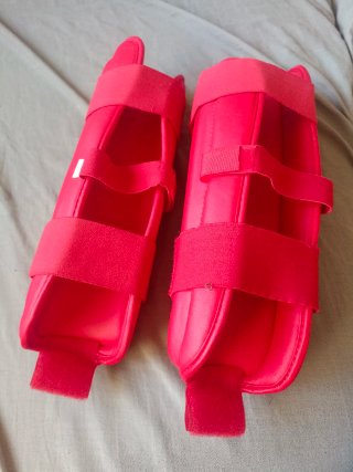 Protecciones Karate NKL Espinilleras y Patucos