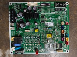Placa LG UU85W-U74