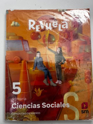 Ciencias sociales 5 Primaria : Revuela. [Comuni...