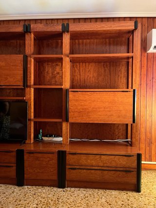 Se vende mueble de salón madera. Maciza